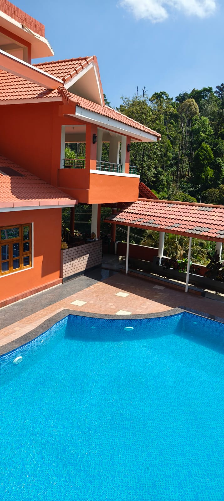 Front desk at Deva Maani