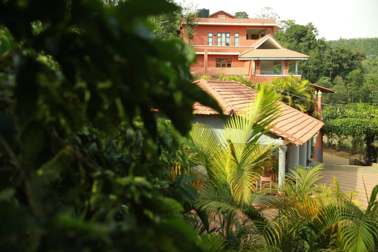 Exterior landscape of Deva Maani
